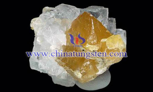 Tungsten scheelite image